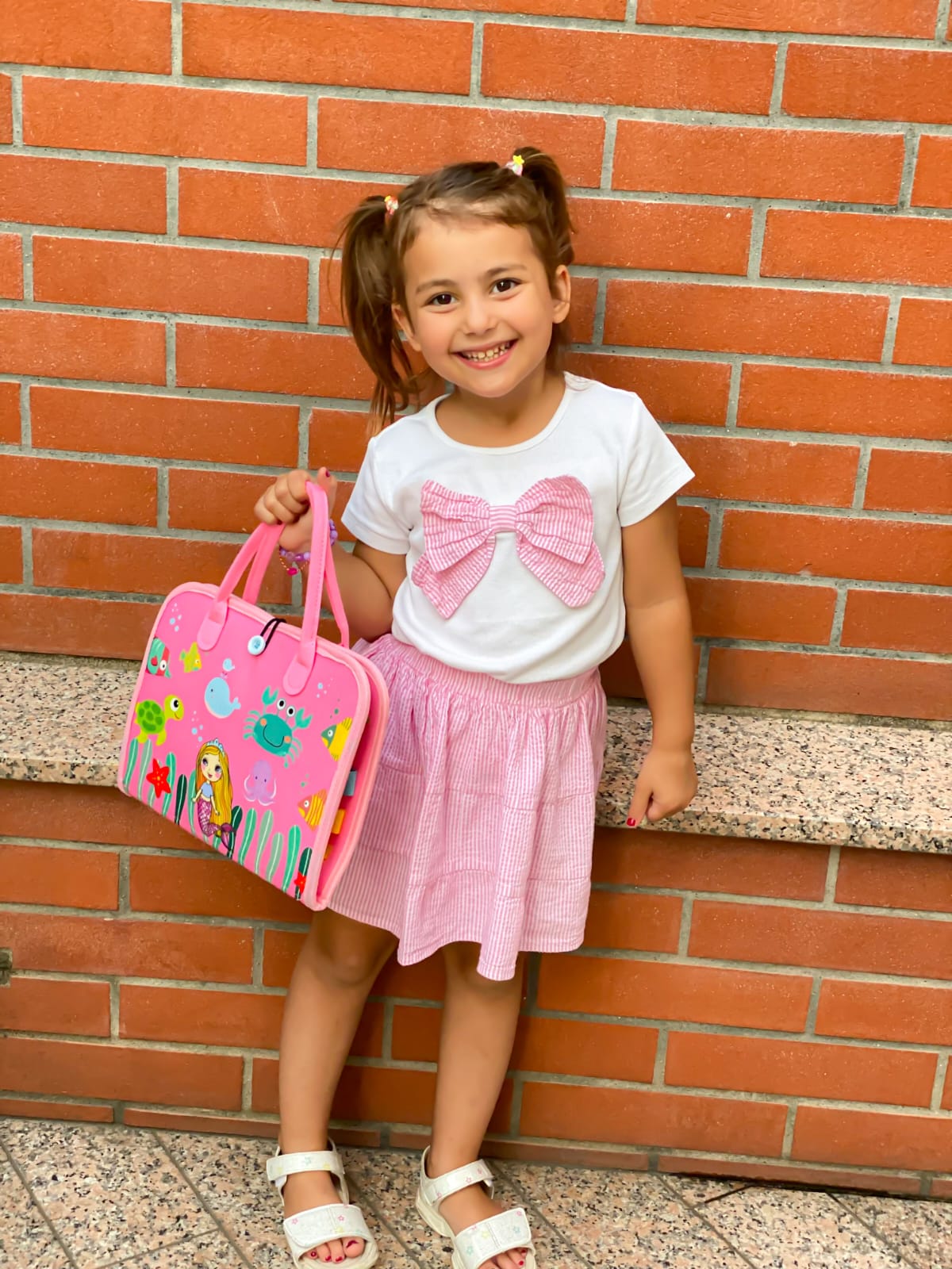 Canta e Aktiviteteve Busy Board Montessori - Roze